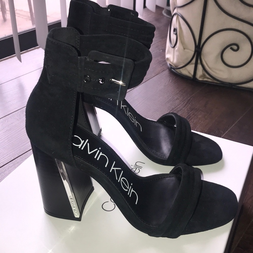 NWOT Calvin Klein Shoes 🖤
